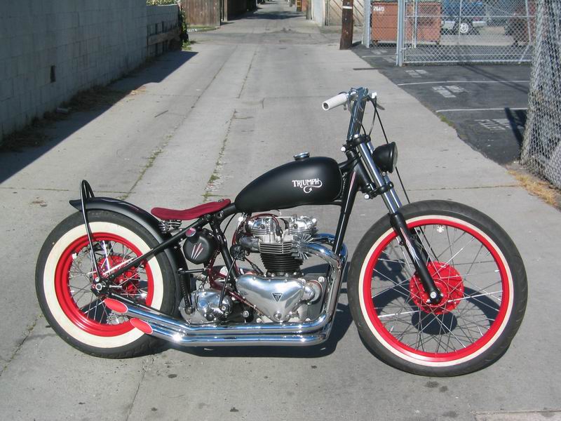 triumph_bobber8