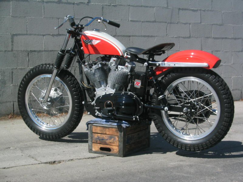 1960s_factory_xlr_900cc_2