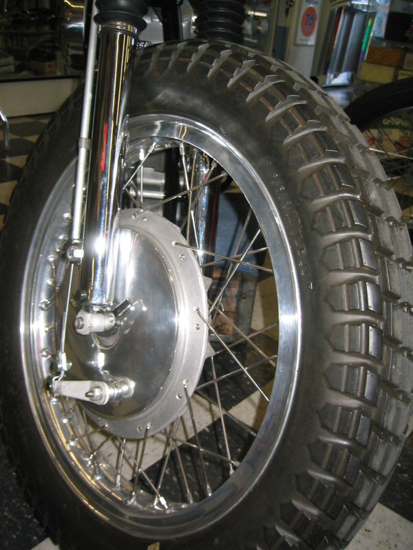 1960s_factory_xlr_900cc_9