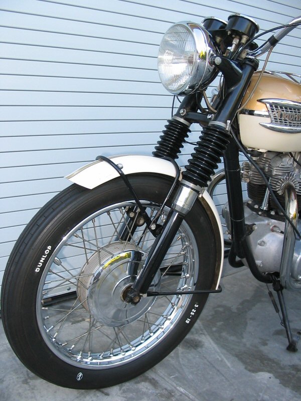 1964_triumph_t120r_12