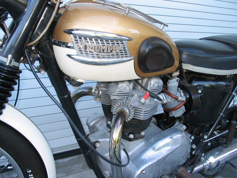 1964_triumph_t120r_6